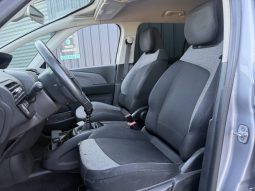 
										Citroën C4 SpaceTourer II 1.6 HDi 120cv – 7 Places full									