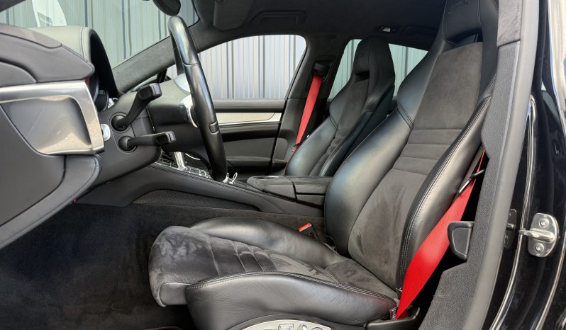 
								Porsche Panamera GTS (970 Phase 2) 4.8 V8 440cv full									