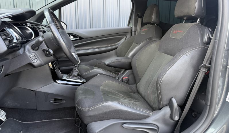 
								DS DS3 1.6 THP Performance 165cv Akrapovic full									