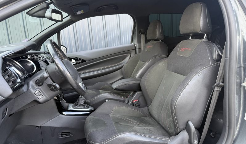 
								DS DS3 1.6 THP Performance 165cv Akrapovic full									