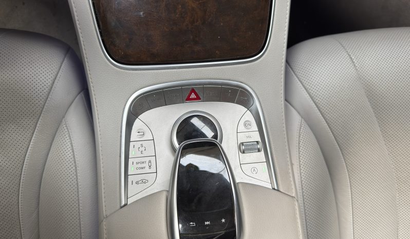 
								MERCEDES CLASSE S 500 4.6 V8 full									