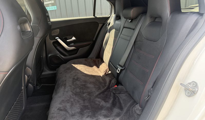 
								Mercedes CLASSE A A200 AMG Line 163cv DCT (W177) full									