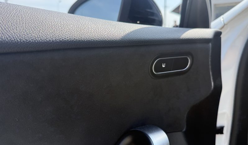 
								Mercedes CLASSE A A200 AMG Line 163cv DCT (W177) full									