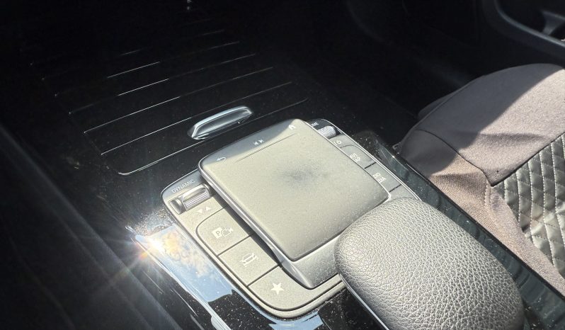 
								Mercedes CLASSE A A200 AMG Line 163cv DCT (W177) full									