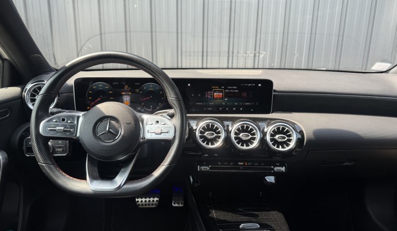 
								Mercedes CLASSE A A200 AMG Line 163cv DCT (W177) full									