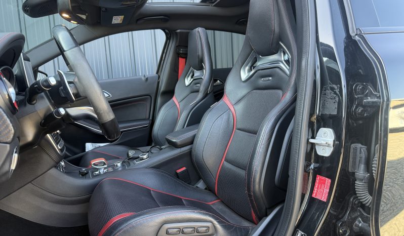 
								Mercedes CLASSE A A45 AMG 4Matic (phase 2) 381cv BVA7 full									