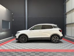 
										VOLKSWAGEN T-CROSS R-Line full									