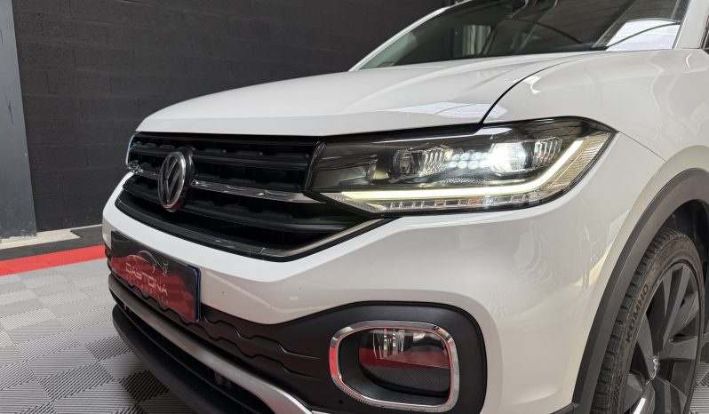 
								VOLKSWAGEN T-CROSS R-Line full									