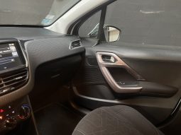 
										Peugeot 2008 Style full									
