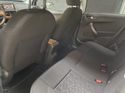 
										Peugeot 2008 Style full									