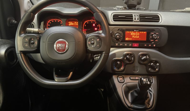 
								Fiat Panda Easy 1.2 69 ch full									