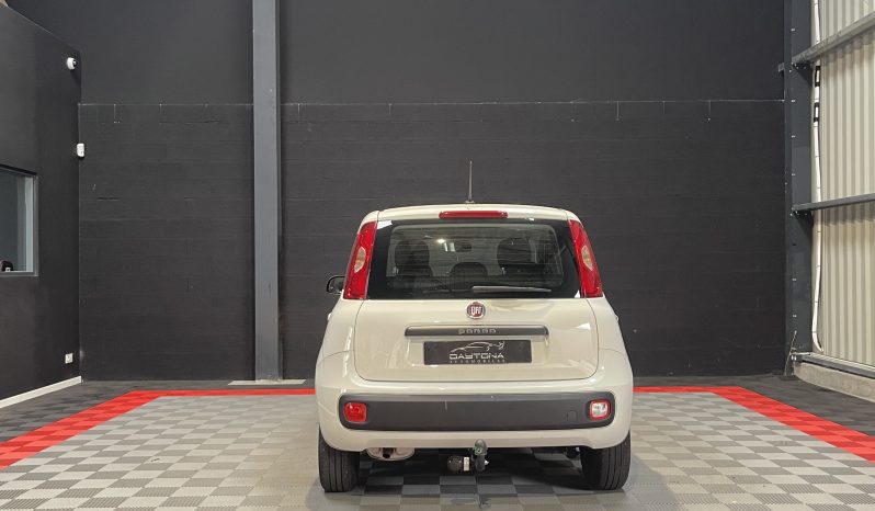 
								Fiat Panda Easy 1.2 69 ch full									