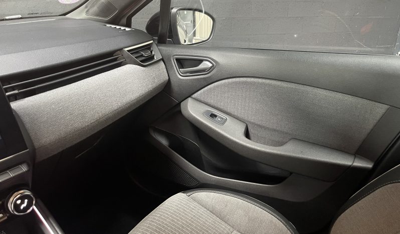 
								Renault CLIO V Techno Phase 2 E-Tech Full Hybride full									