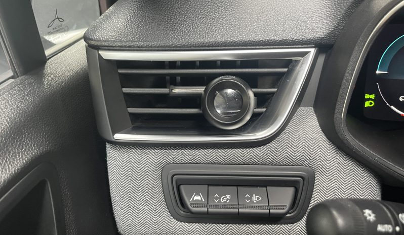 
								Renault CLIO V Techno Phase 2 E-Tech Full Hybride full									