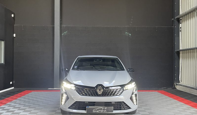 
								Renault CLIO V Techno Phase 2 E-Tech Full Hybride full									