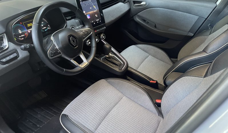 
								Renault CLIO V Techno Phase 2 E-Tech Full Hybride full									