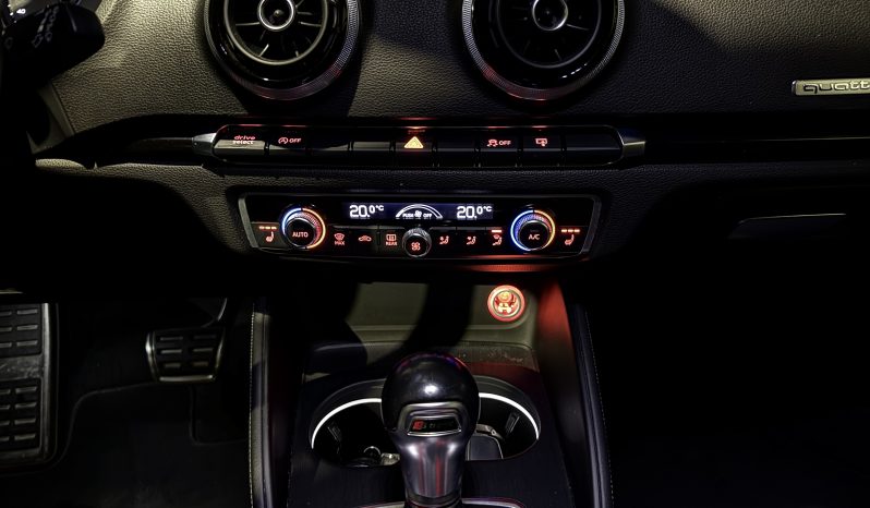 
								Audi S3 Sportback 2.0 TFSI quattro S-tronic full									