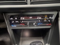 
										Volkswagen Polo VI Style DSG full									