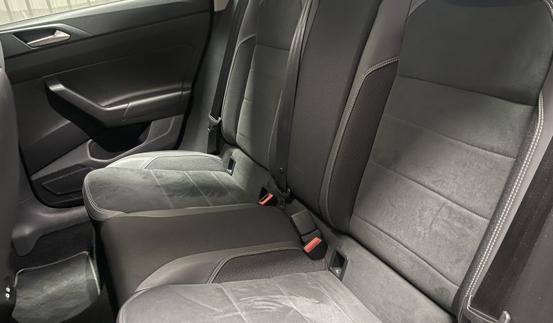 
								Volkswagen Polo VI Style DSG full									