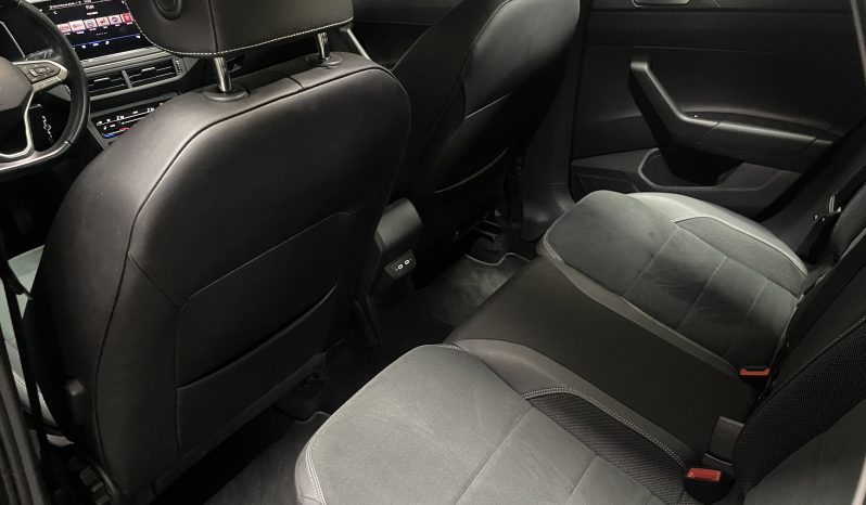 
								Volkswagen Polo VI Style DSG full									