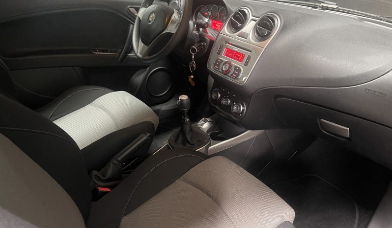 
								Alfa Romeo MiTo Junior full									