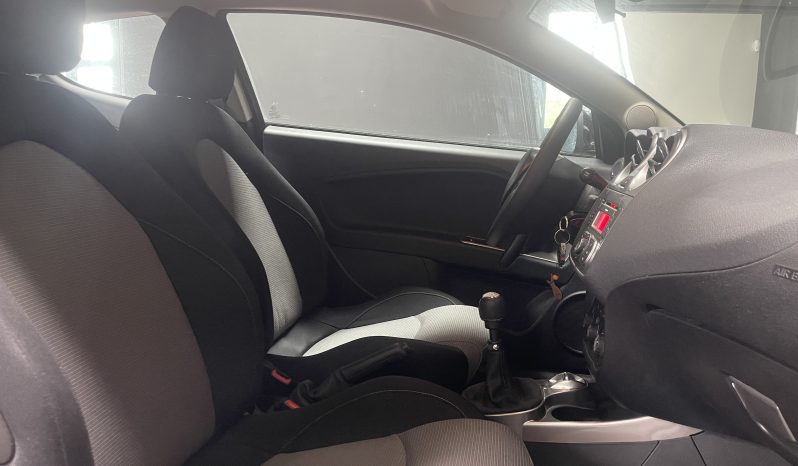 
								Alfa Romeo MiTo Junior full									