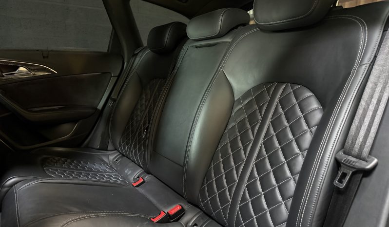 
								Audi RS 6 Avant 4.0 TFSI quattro Tiptronic full									