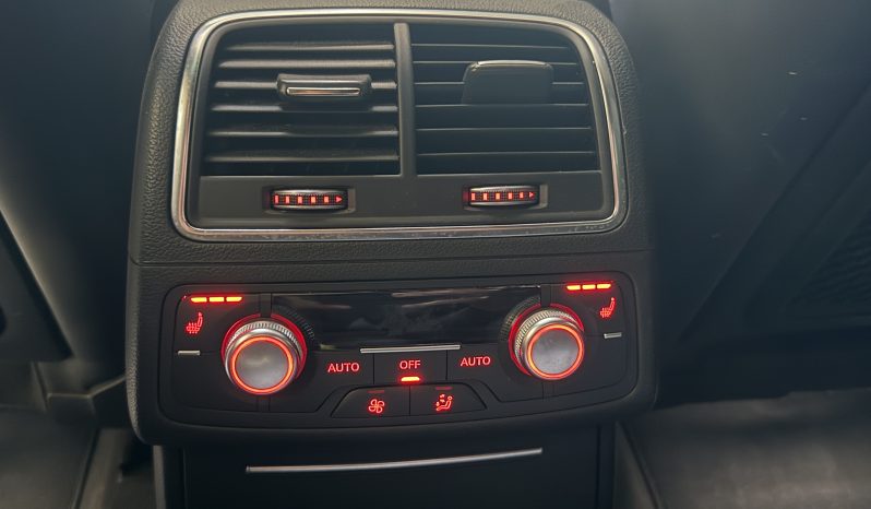 
								Audi RS 6 Avant 4.0 TFSI quattro Tiptronic full									