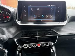 
										Peugeot 208 Style full									