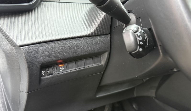 
								Peugeot 208 Style full									