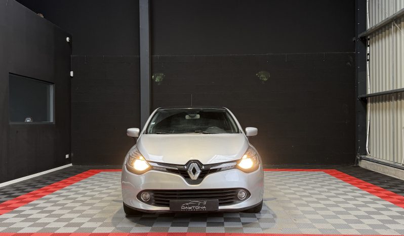 
								Renault CLIO IV Intens full									