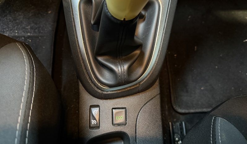 
								Renault CLIO IV Intens full									