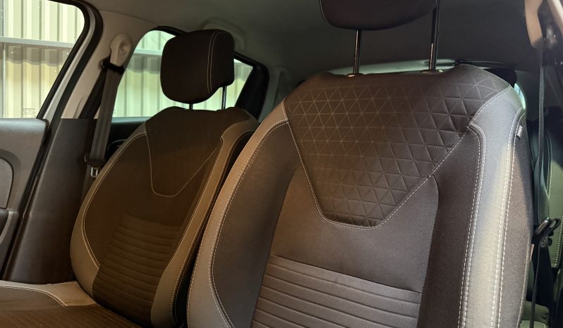 
								Renault CLIO IV Intens full									