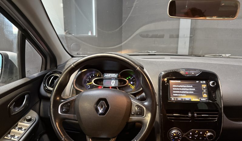 
								Renault CLIO IV Intens full									