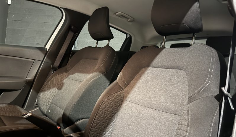 
								Renault CLIO V Zen full									