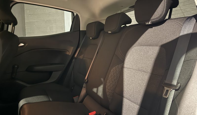 
								Renault CLIO V Zen full									