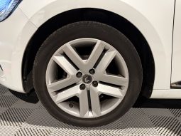 
										Renault CLIO V Zen full									