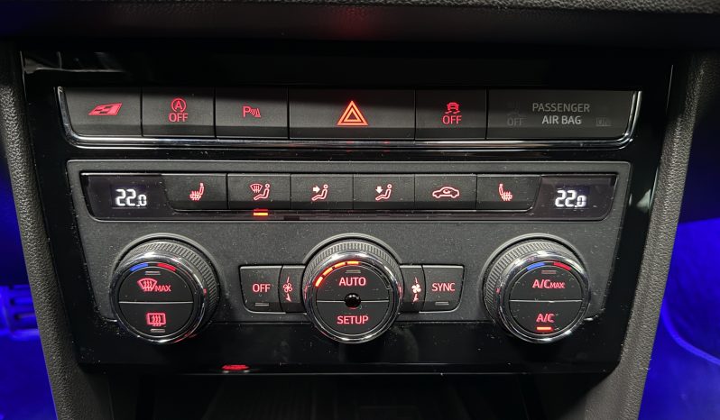 
								SEAT LEON Cupra 300 DSG full									