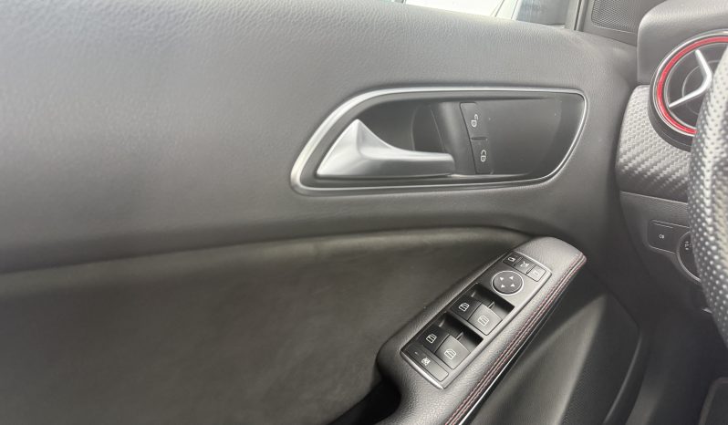 
								Mercedes CLASSE A (W176) A45 AMG Phase 2 – 2.0 4MATIC 7G-DCT 381cv full									