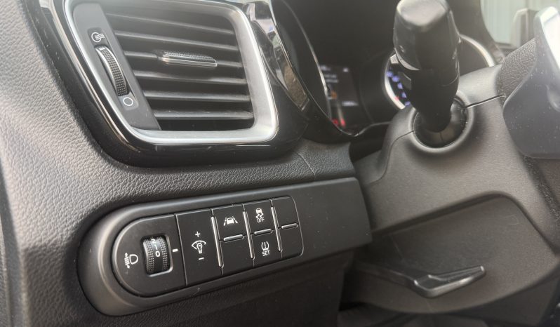 
								KIA XCeed Design 1.6 CRDi 136ch DCT7 full									