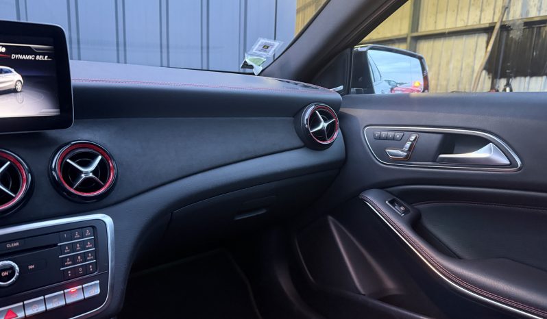 
								Mercedes GLA 45 AMG Performance 4Matic 7G-DCT 381cv full									