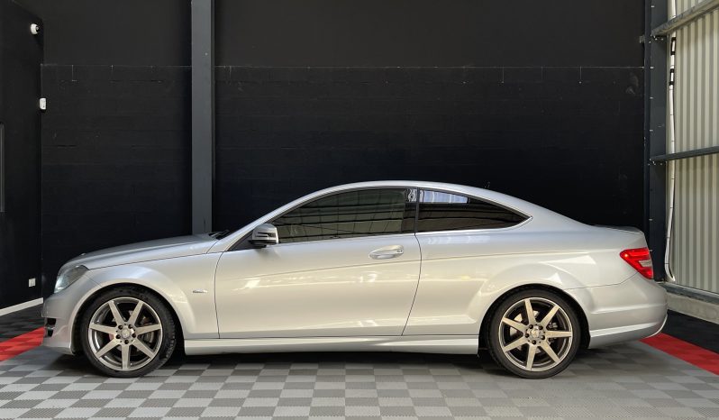 
								Mercedes Classe C 220d full									