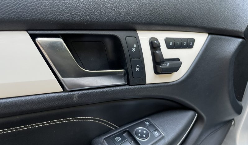 
								Mercedes Classe C 220d full									