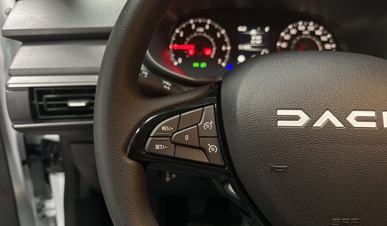 
								DACIA Sandero III Essential full									