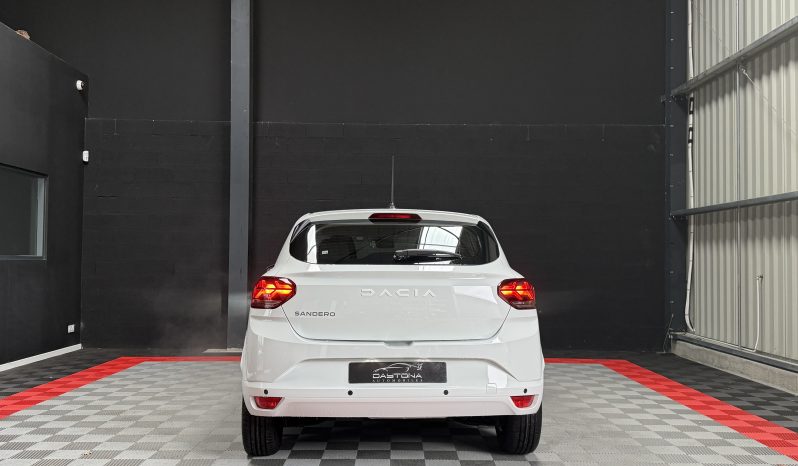 
								DACIA Sandero III Essential full									