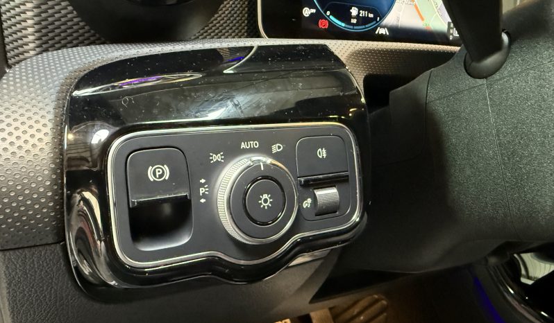 
								Mercedes Classe A 180 d Progressive Line full									