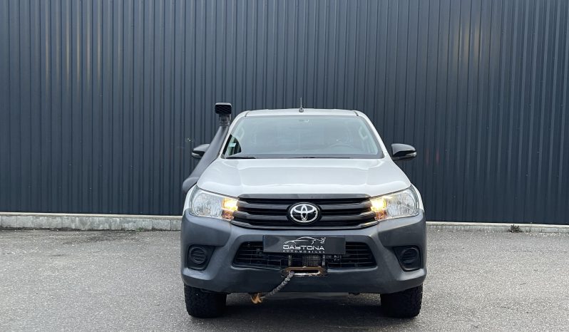 
								Toyota Hilux X-TRA cab. 4×4 full									