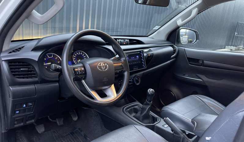 
								Toyota Hilux X-TRA cab. 4×4 full									