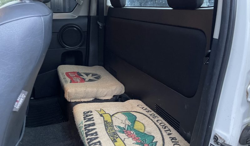 
								Toyota Hilux X-TRA cab. 4×4 full									