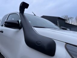 
										Toyota Hilux X-TRA cab. 4×4 full									